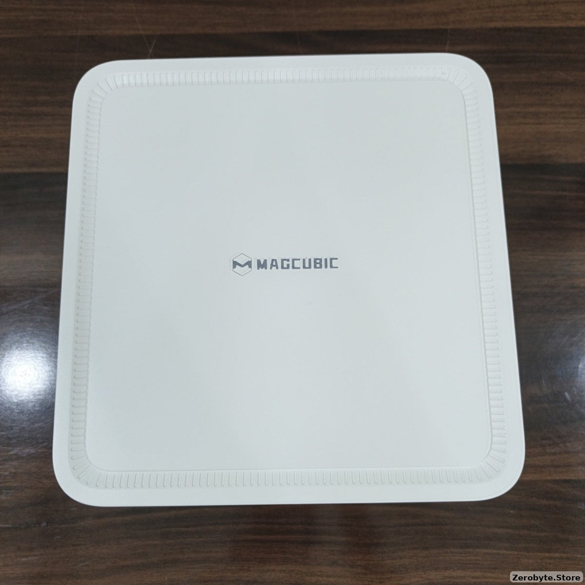 Real Magcubic HY450MAX projector top view